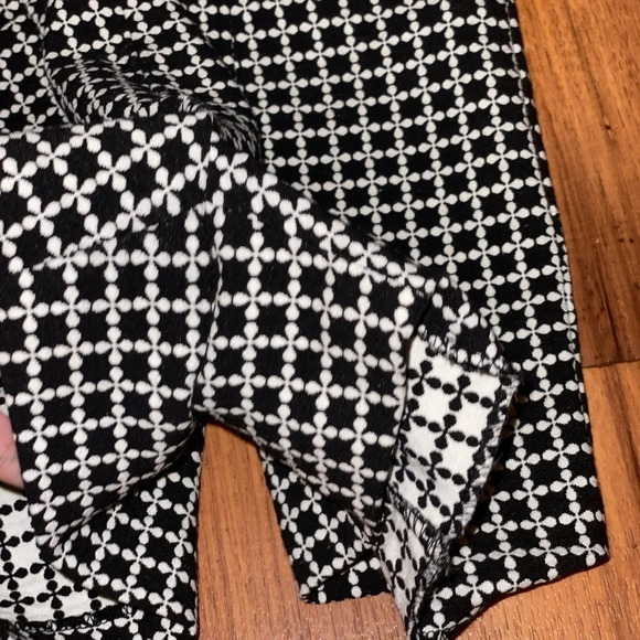 Papaya Women Black & White dress Plaid shorts size S - Picture 4 of 8